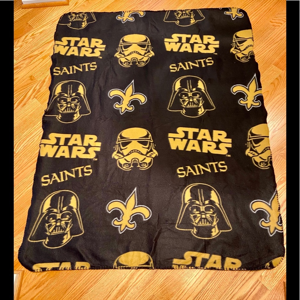 STAR WARS NEW ORLEANS SAINTS FLEECE THROW 39x49”